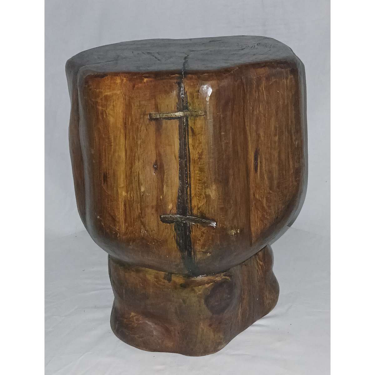 Tabouret en bois africain design unique pour votre intérieur