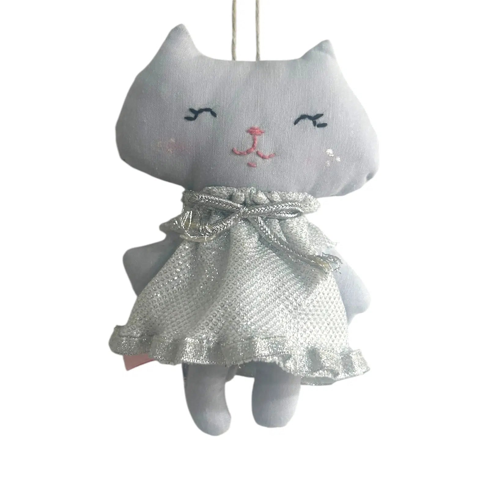 Doudou chat artisanal en robe argentée