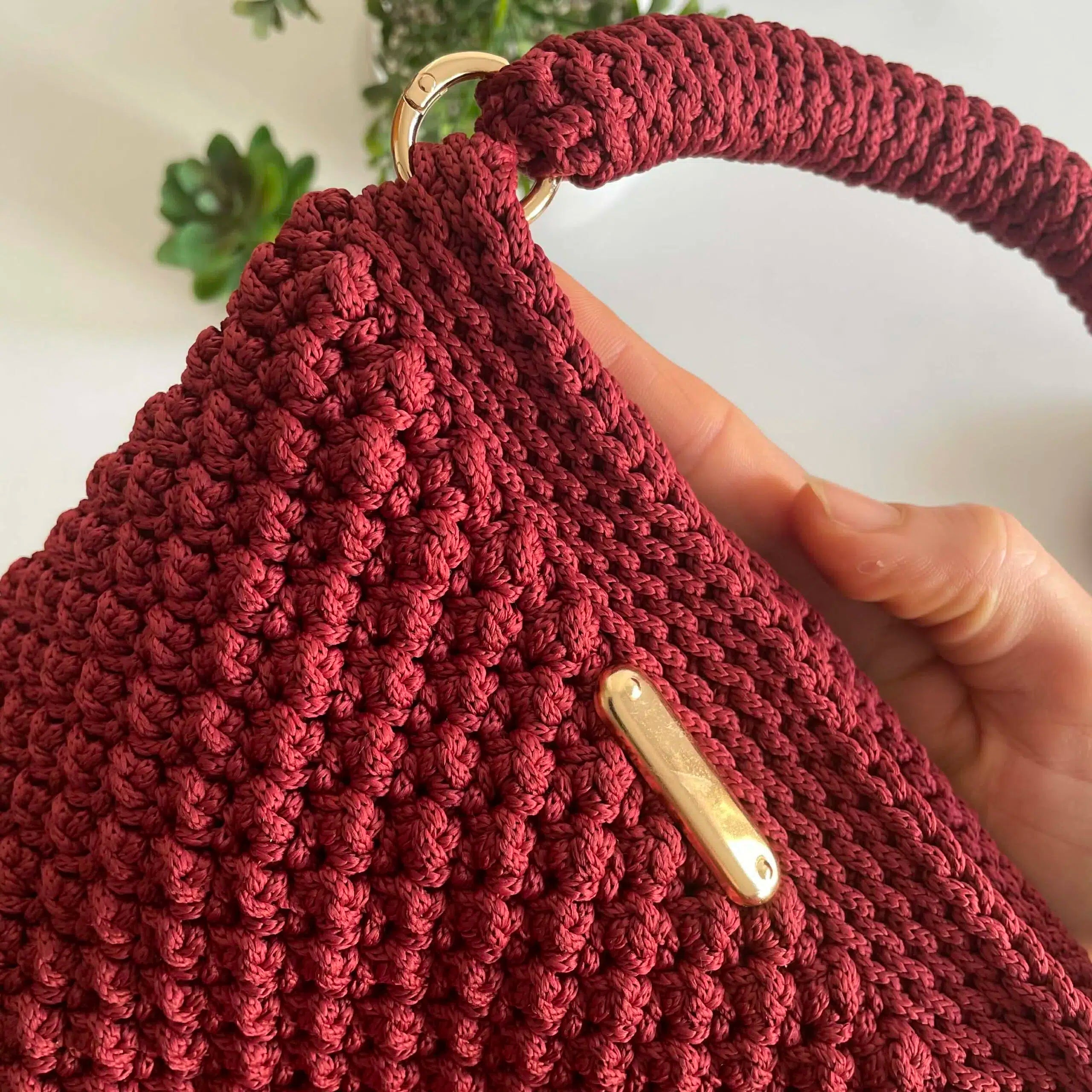 sac en crochet vintage rouge bordeaux