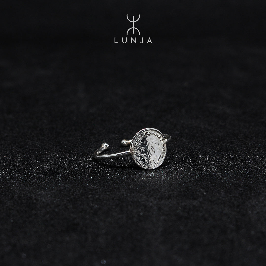 Lira Ring In Silver, adjustable women's ring