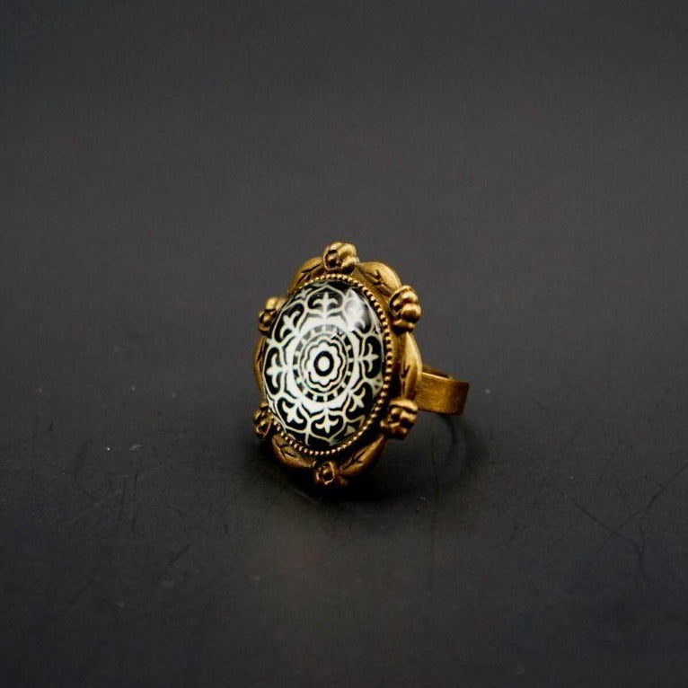 Black stone pattern stainless steel ring for women