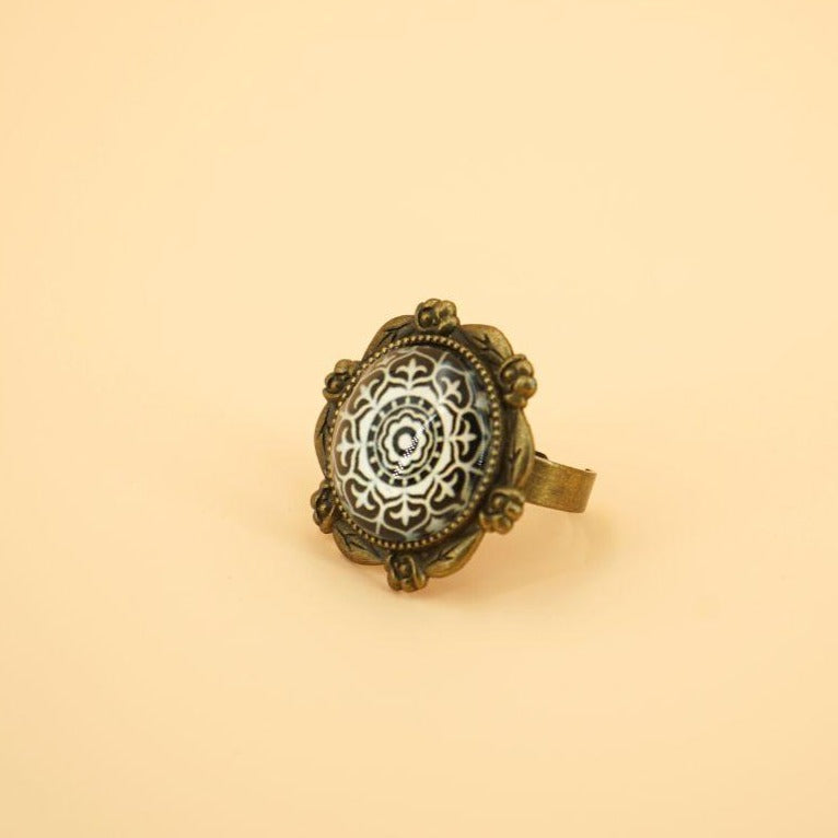 Black stone pattern stainless steel ring for women