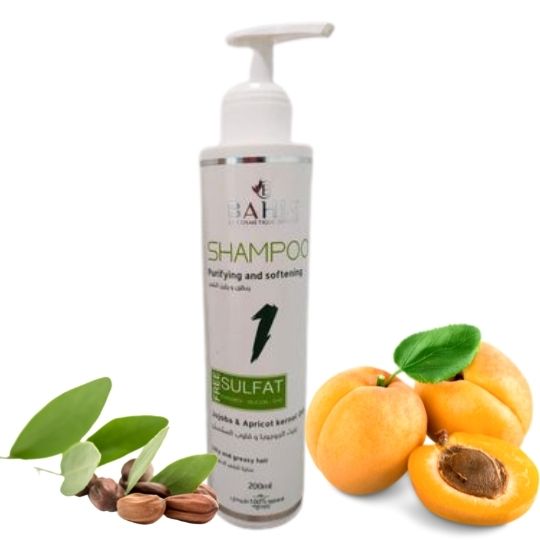 Jojoba and apricot oil shampoo