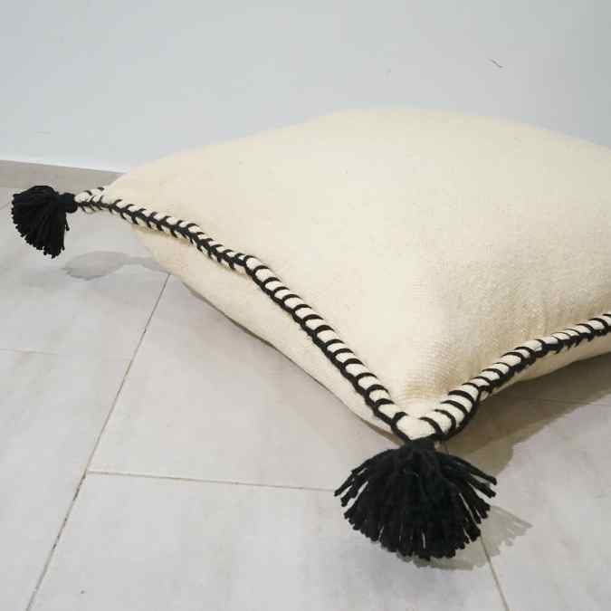 Berber style cushion, embroidered cushion, cushion with embroidery, 100% natural hand made cushion