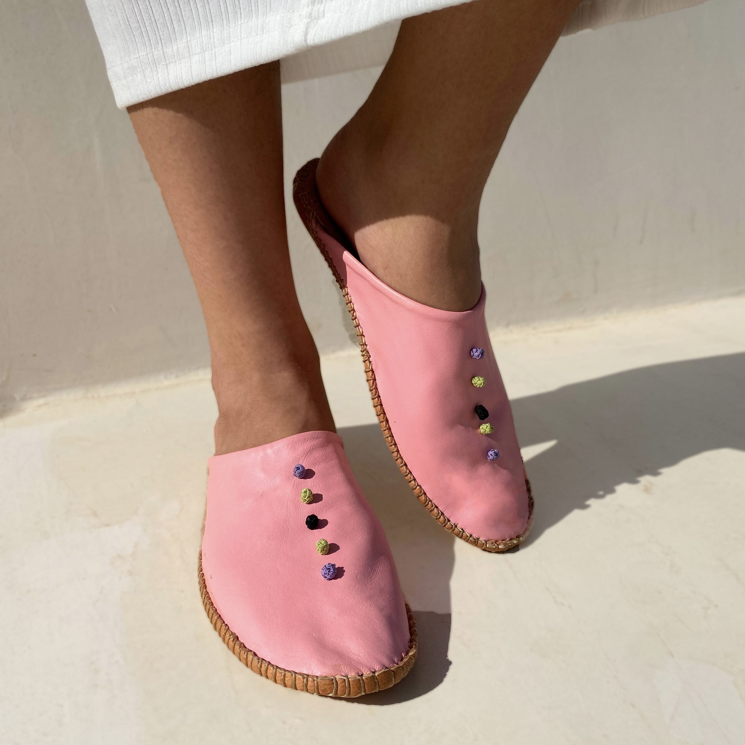 Babouches Maya entièrement fait à la main en cuir véritable - artisanat Tunisien fait main | ILEYCOM