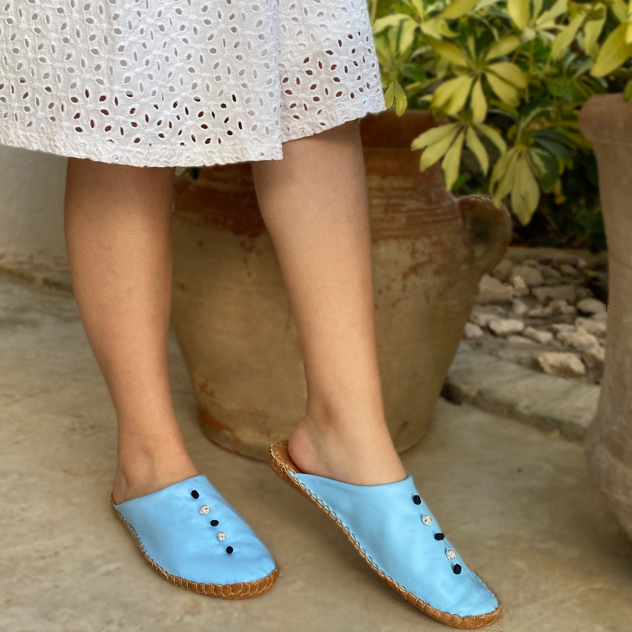 Babouches Maya entièrement fait à la main en cuir véritable - artisanat Tunisien fait main | ILEYCOM