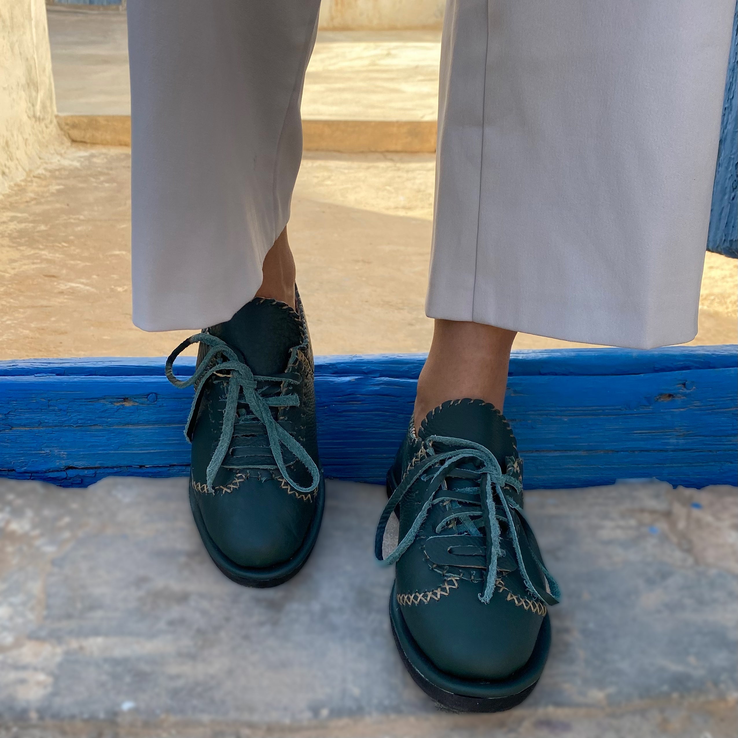Chaussures artisanales Alia en cuir véritable entièrement fait-main - artisanat Tunisien fait main | ILEYCOM