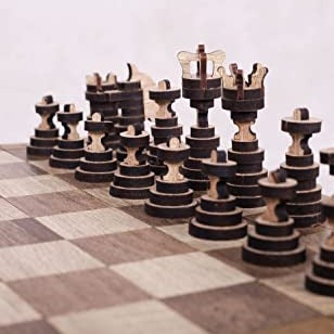 Jeux D’échec En Bois Artistique et pratique - artisanat Tunisien fait main | ILEYCOM
