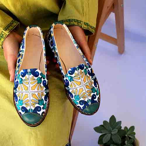 Fabric moccasin in traditional Tunisian mosaic patterns "AZUL"